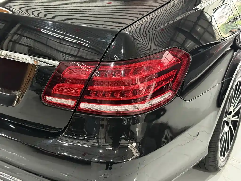 Mercedes-Benz E-Class 2014 — фото 15