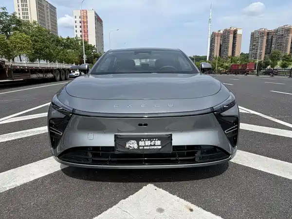 Exeed ES 2025
