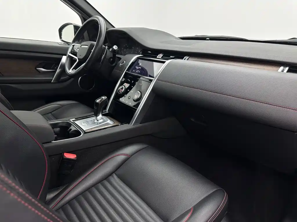 Land Rover Discovery Sport 2023 — фото 17
