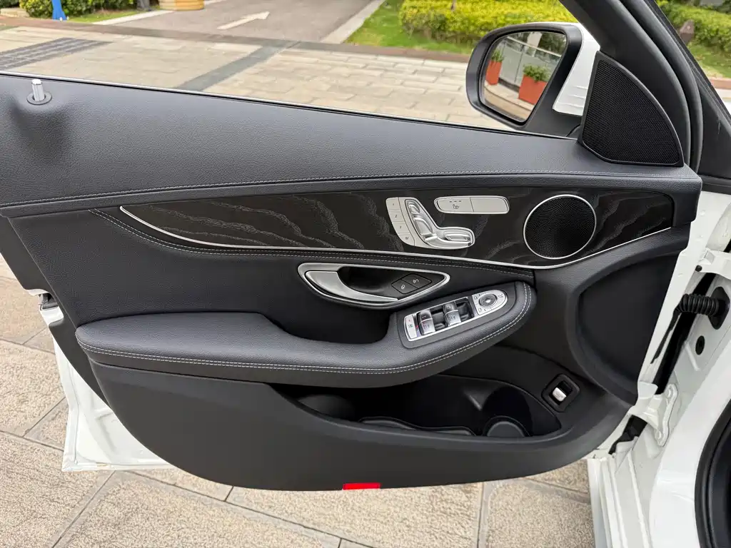 Mercedes-Benz C-Class 2020 — фото 17