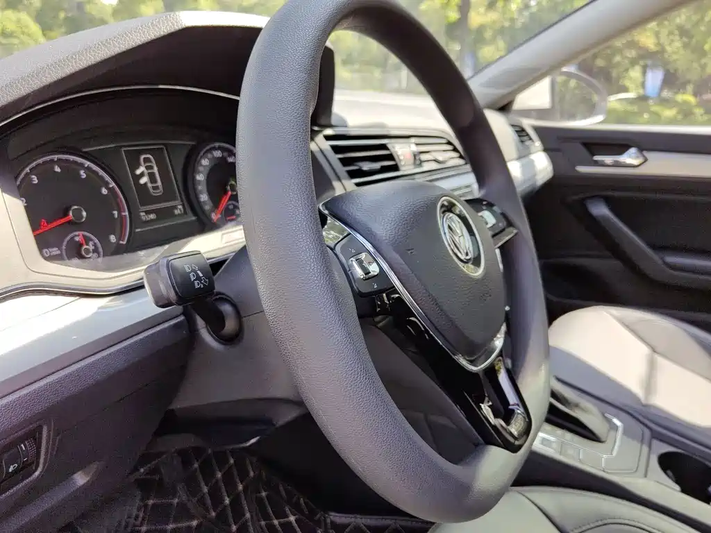 Volkswagen Lamando 2019 — фото 16