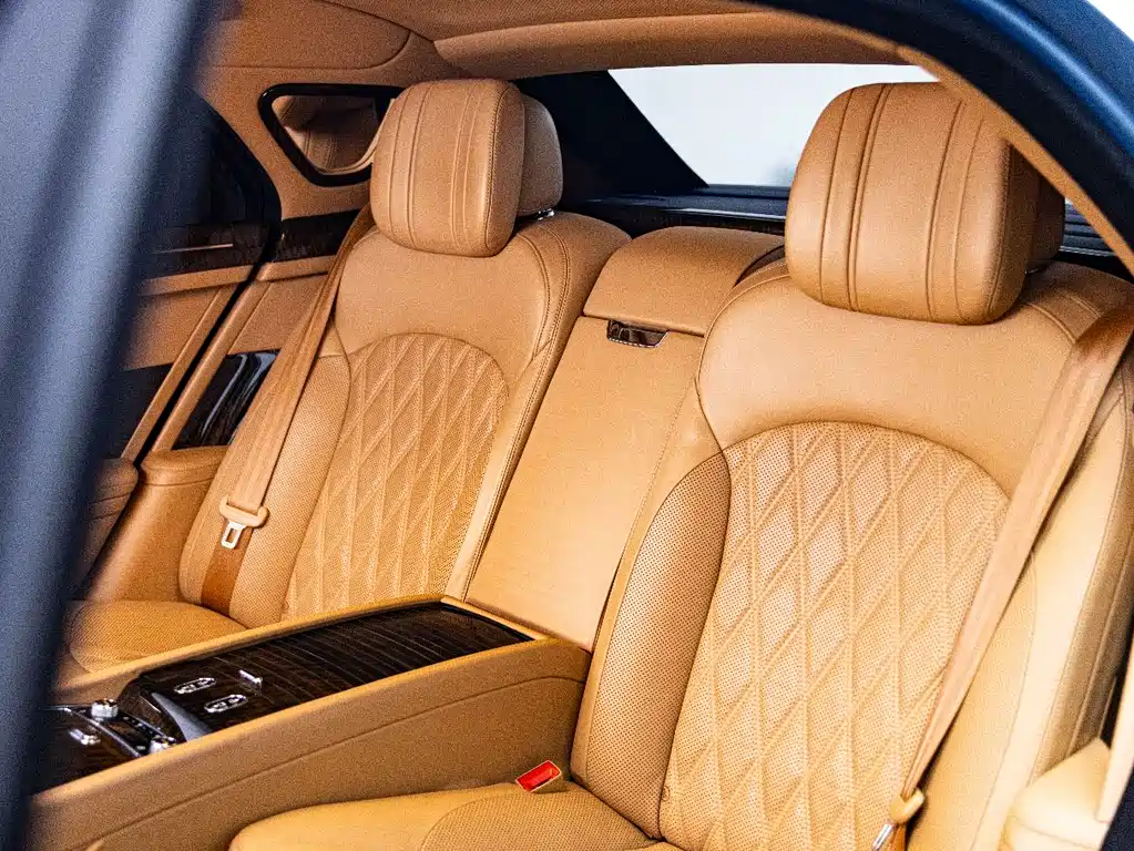 Bentley Mulsanne 2017 — фото 15