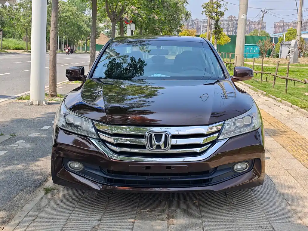 Honda Accord 2016 — фото 2