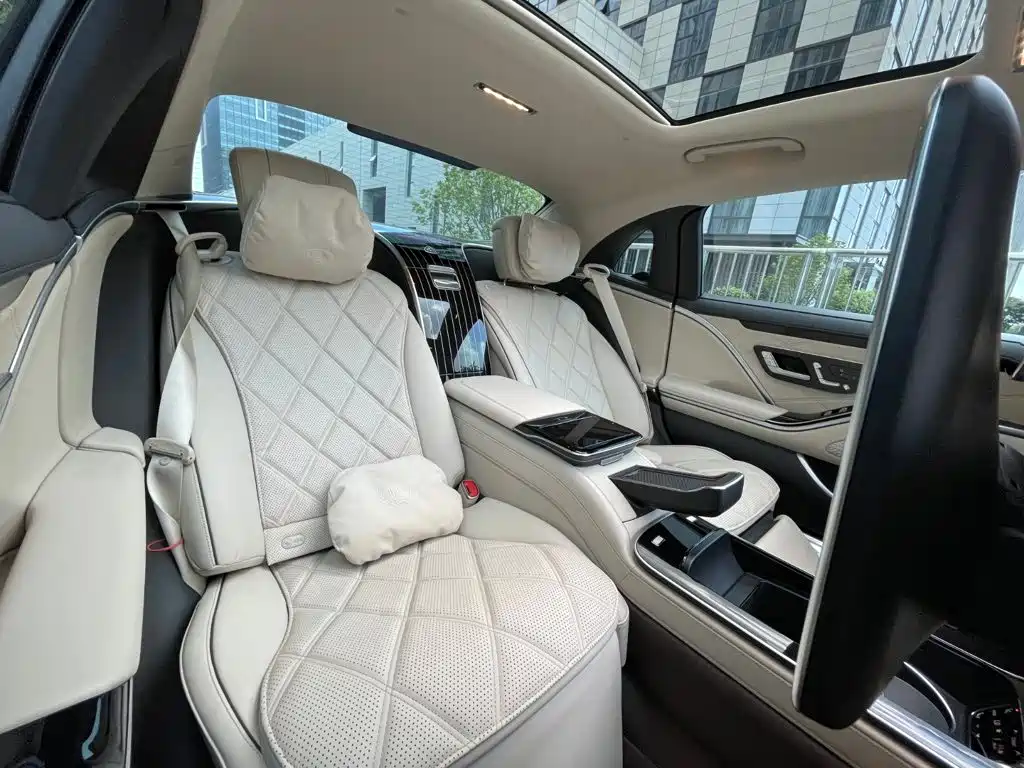 Mercedes-Benz Maybach S-Class 2025 — фото 23