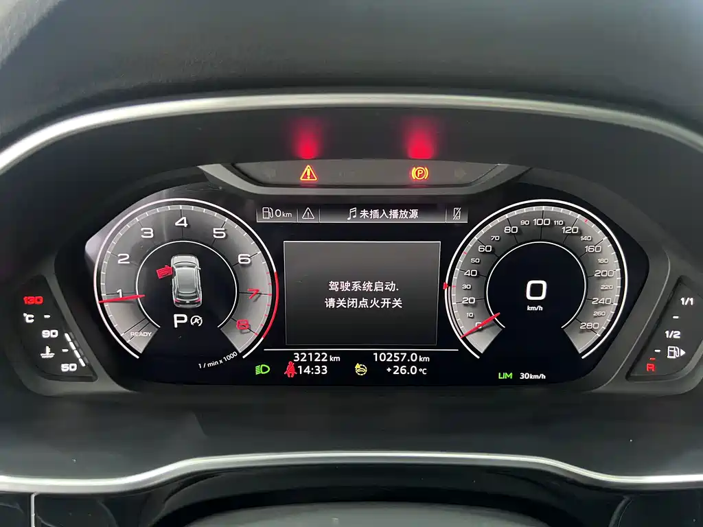 Audi Q3 2022 — фото 10