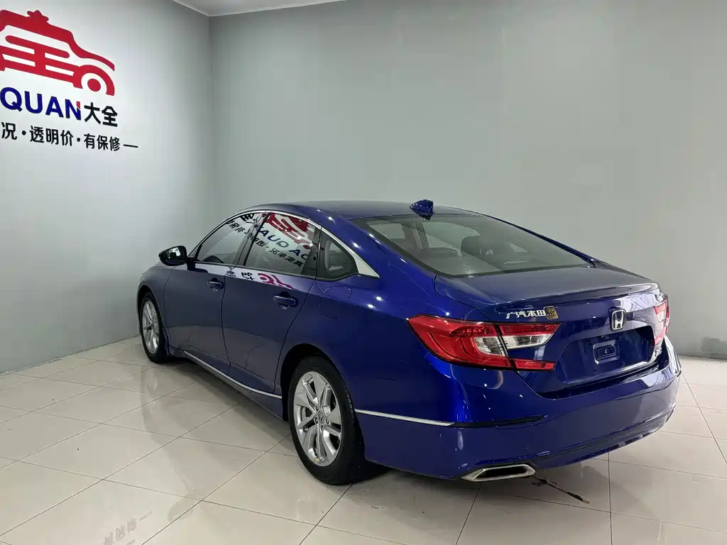 Honda Accord 2018 — фото 19