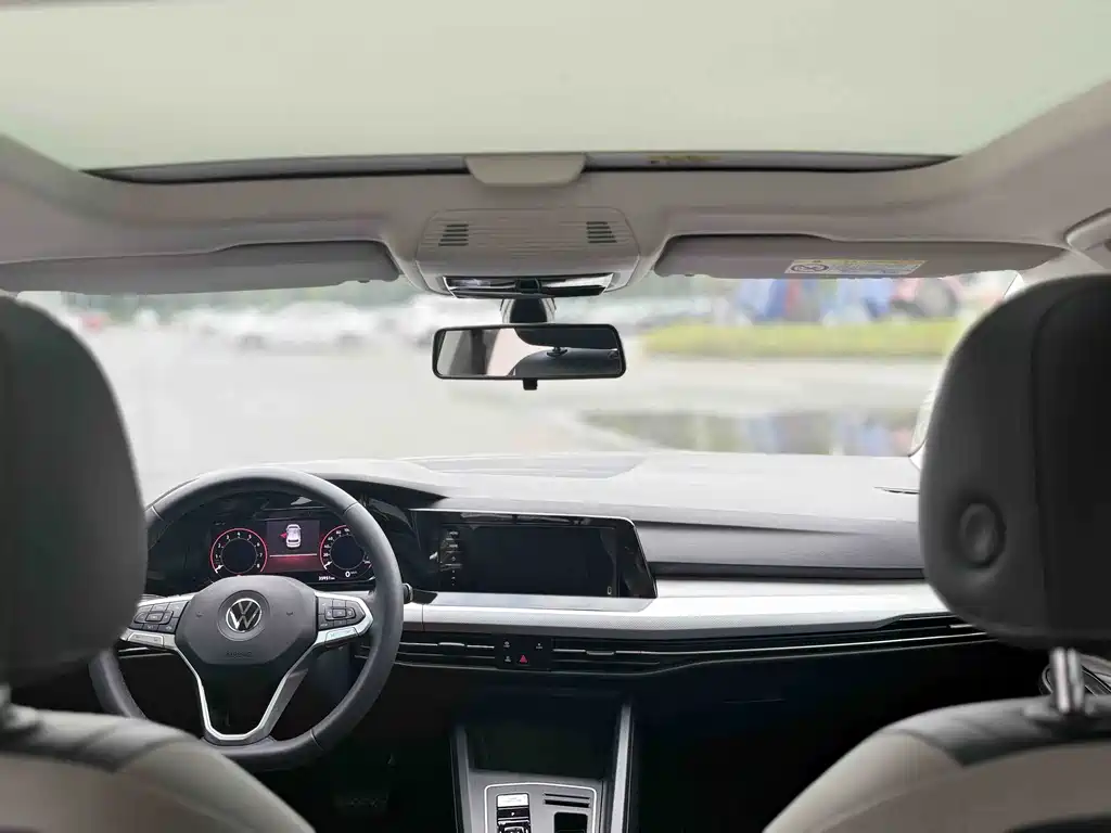 Volkswagen Golf 2022