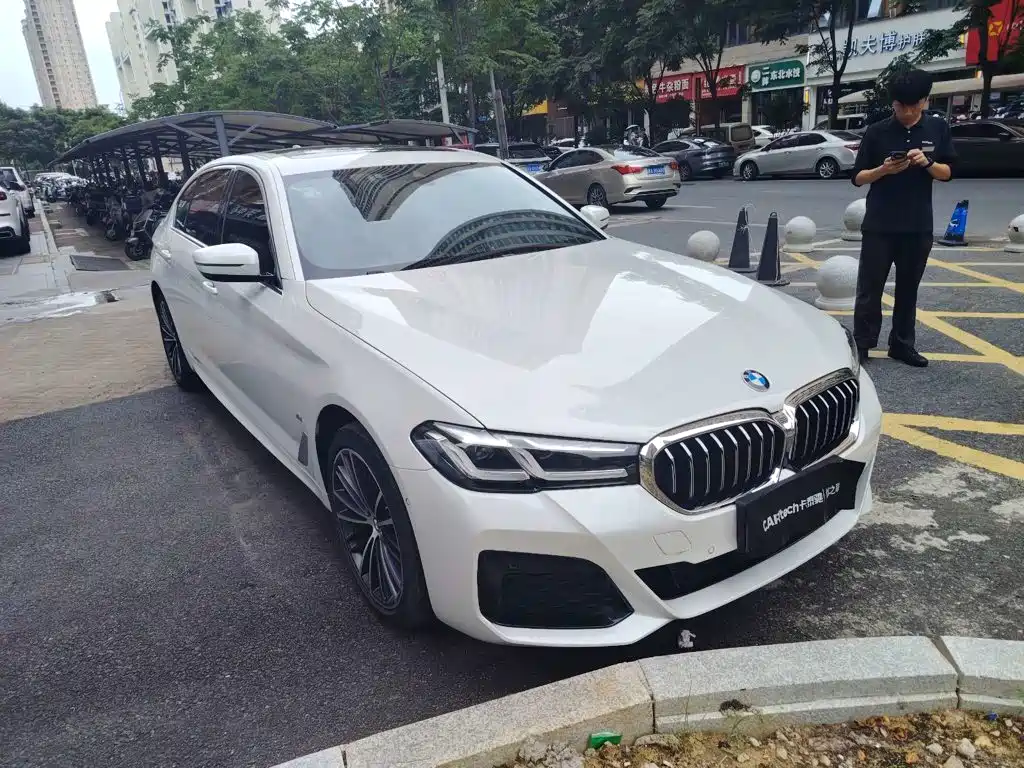 BMW 5 Series 2023
