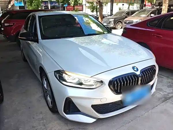 BMW 1 Series 2022