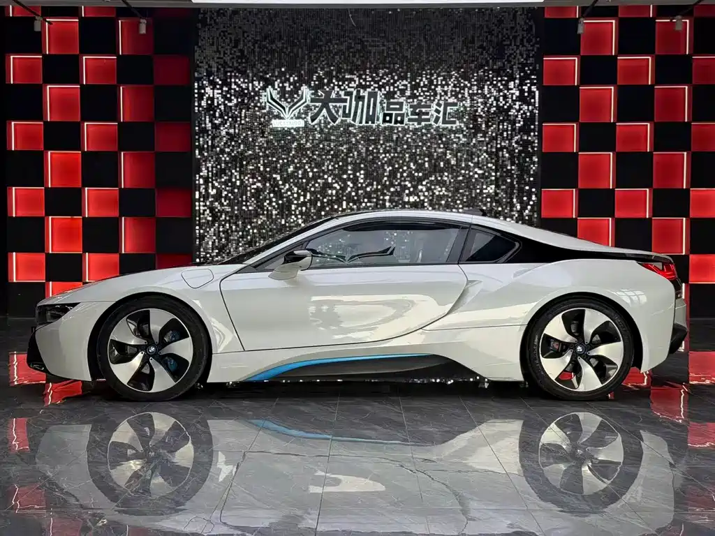 BMW i8 2015 — фото 3