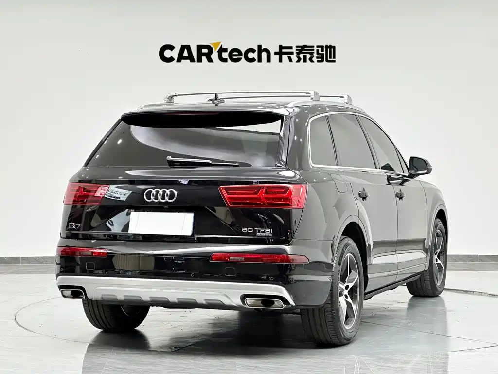 Audi Q7 2019 — фото 8