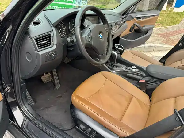 BMW X1 2012