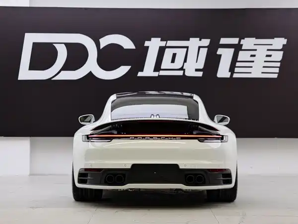 Porsche 911 2021