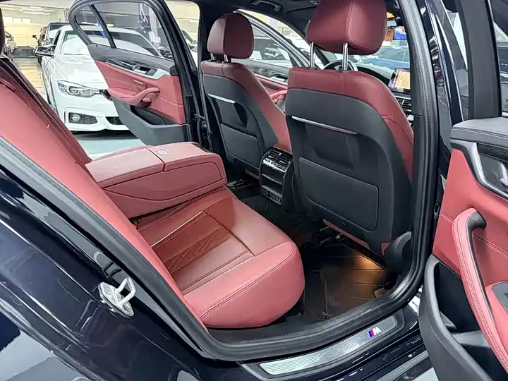 BMW 5 Series 2021 — фото 14