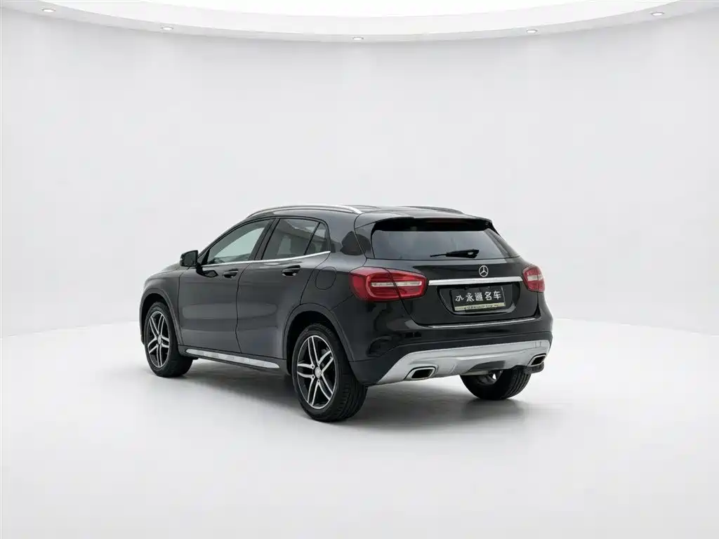 Mercedes-Benz GLA 2016 — фото 13