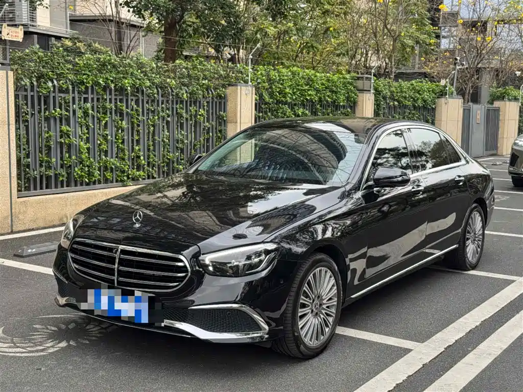 Mercedes-Benz E-Class 2021 — фото 1