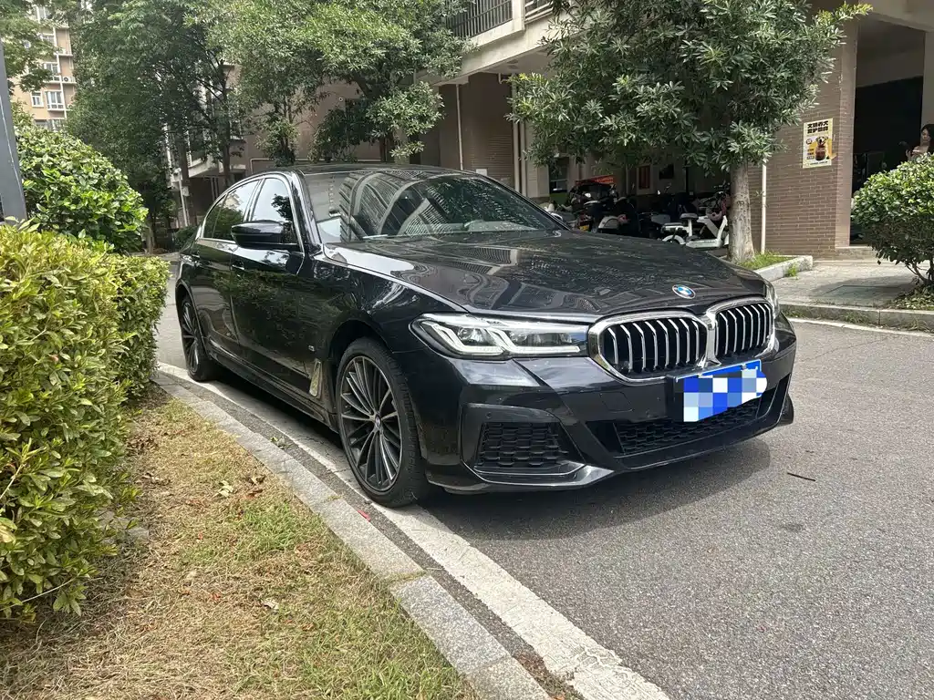 BMW 5 Series 2023