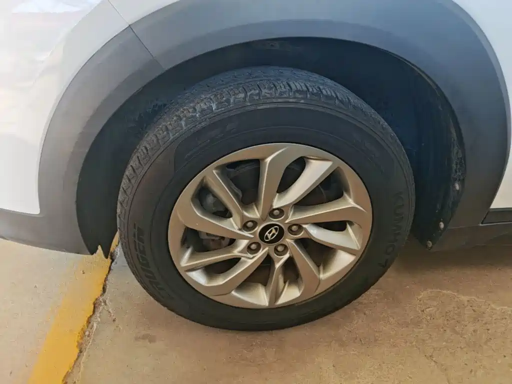 Hyundai Tucson 2017 — фото 23