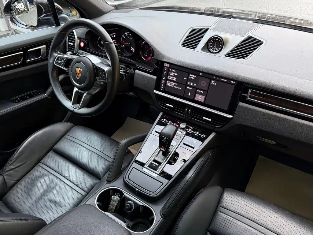 Porsche Cayenne 2018 — фото 6