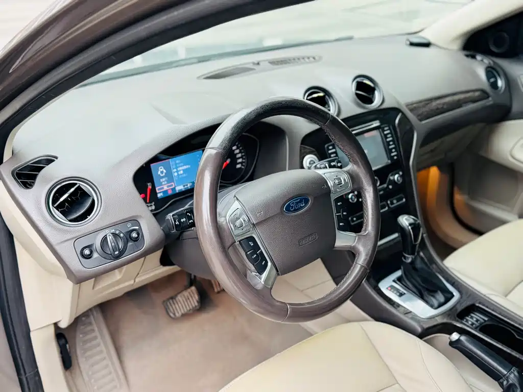 Ford Mondeo Zhisheng 2013 — фото 10