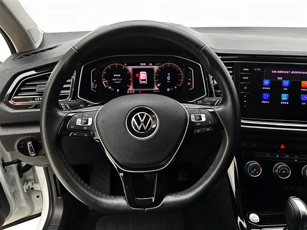 Volkswagen T-Roc 2021 — фото 10