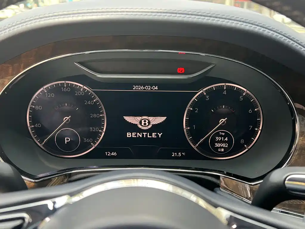 Bentley Continental 2019 — фото 10