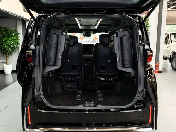 Toyota Wilfa 2025