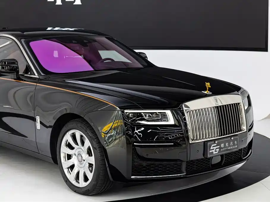 Rolls-Royce Ghost 2023 — фото 21