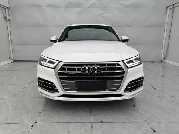 Audi Q5L 2021