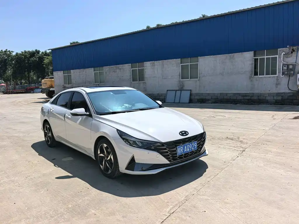 Hyundai Elantra 2021