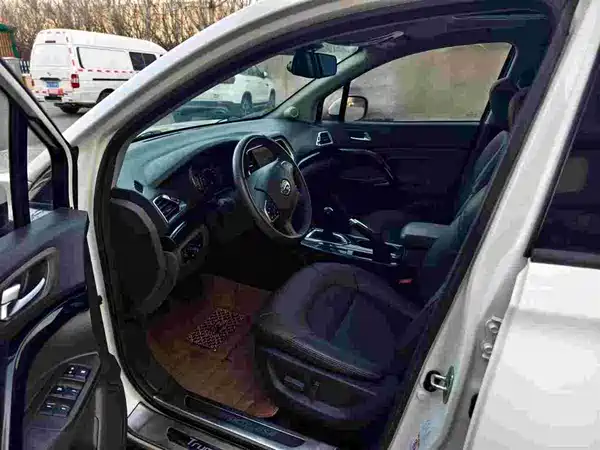 GAC Trumpchi GS4 2016