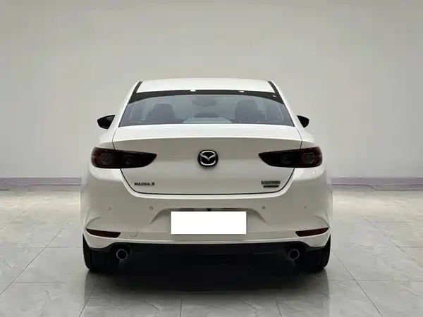 Mazda 3 Axela 2024