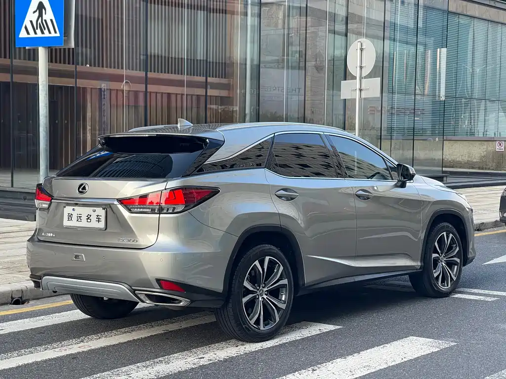 Lexus RX 2021 — фото 3