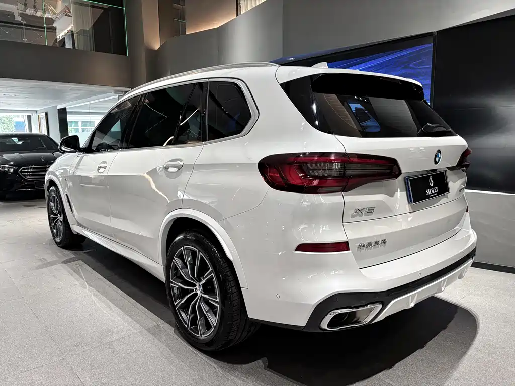 BMW X5 2023 — фото 4