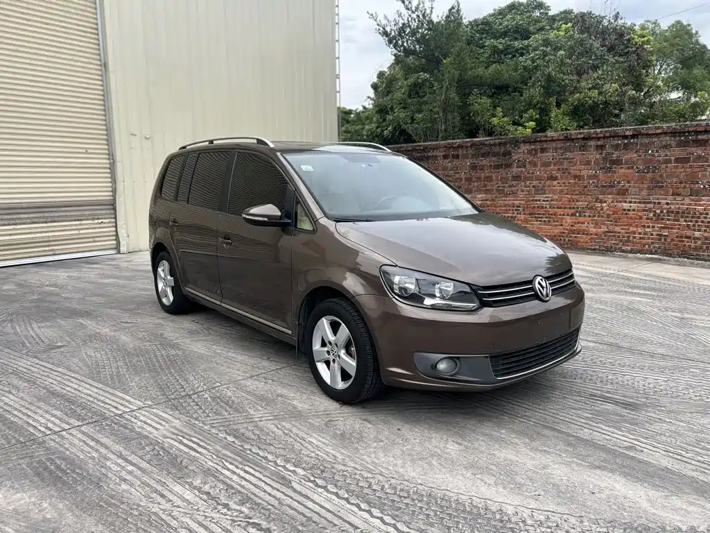Volkswagen Touran 2011