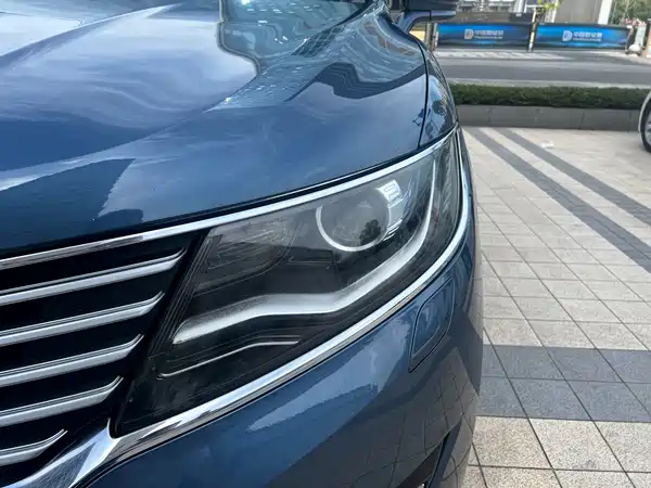 Lincoln MKX 2019