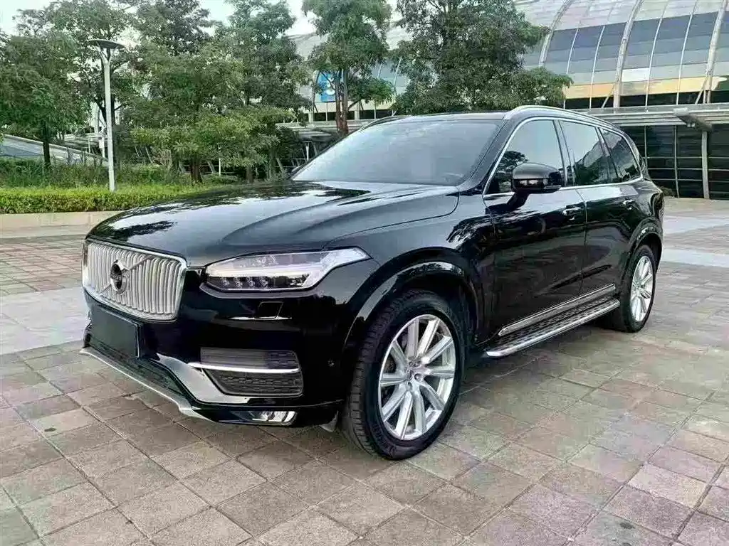 Volvo XC90 2016 — фото 1