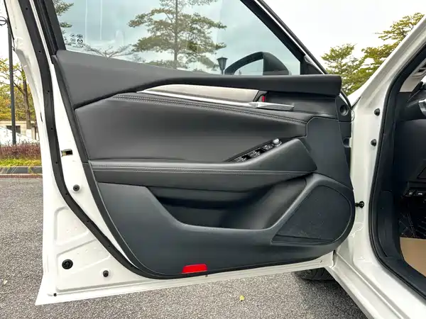 Mazda Atenza 2021
