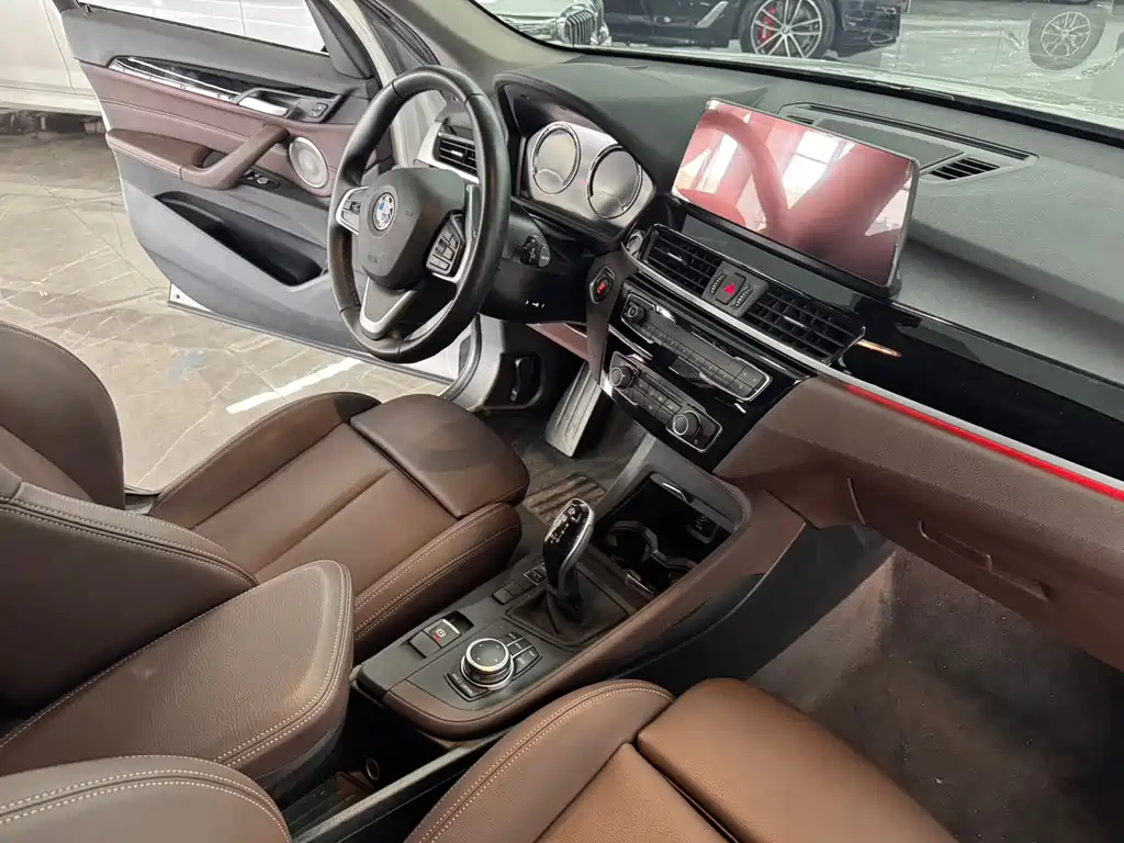 BMW X1 2022 — фото 12