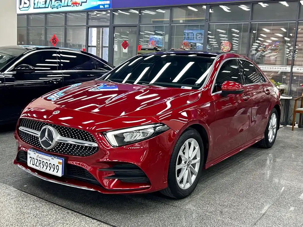 Mercedes-Benz A-Class 2019 — фото 2