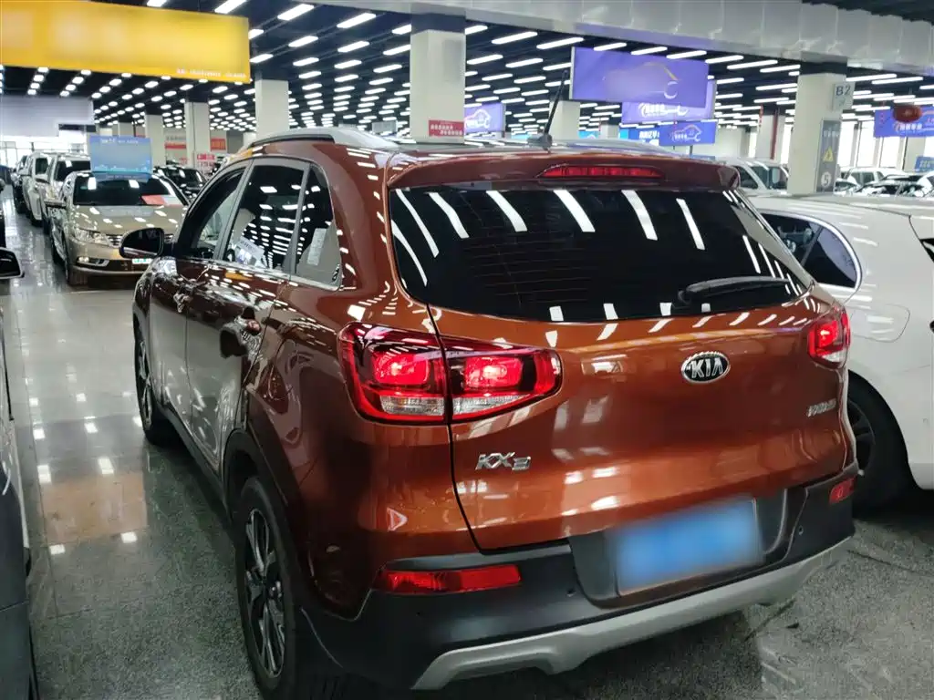 Kia KX3 2015 — фото 23