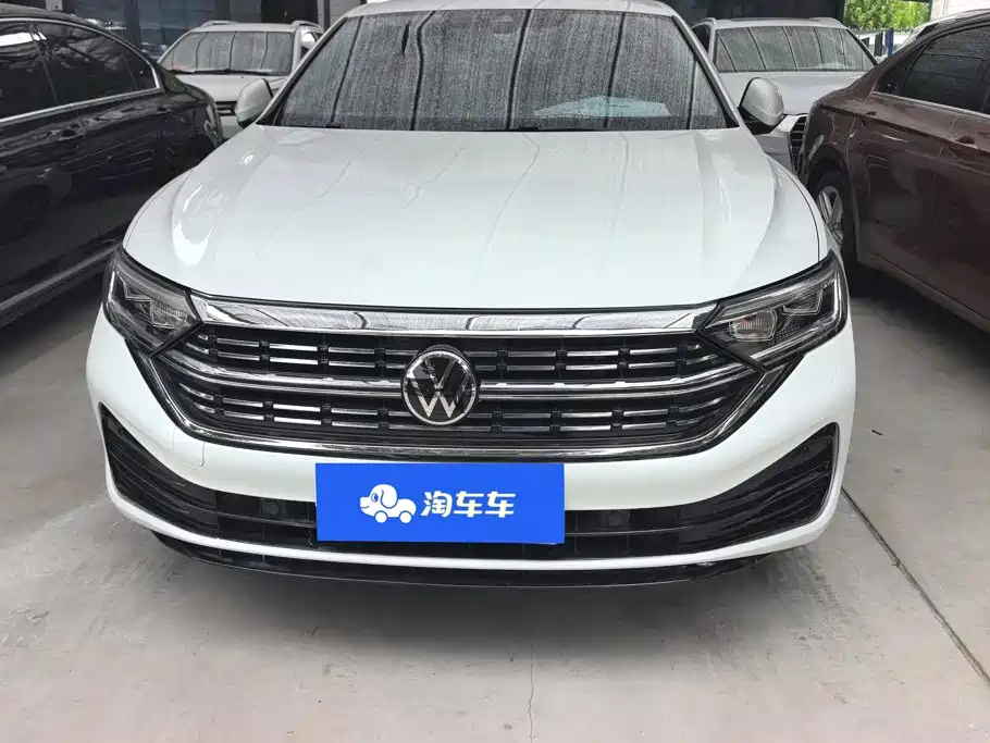 Volkswagen Sagitar 2024