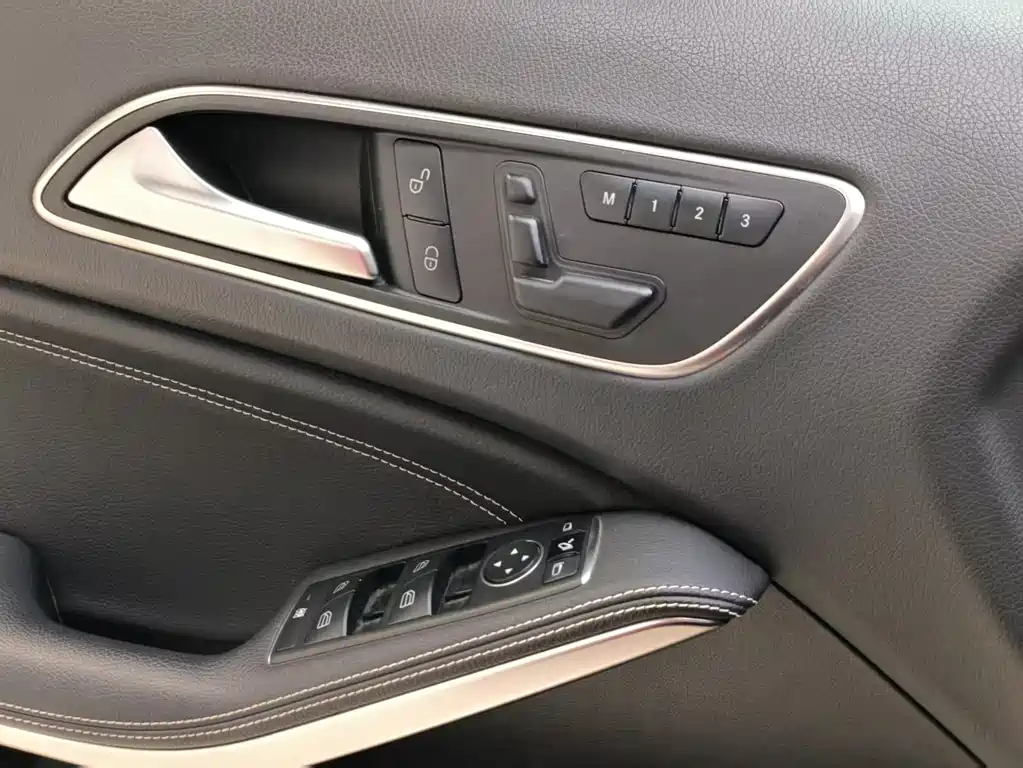 Mercedes-Benz GLA 2016 — фото 14