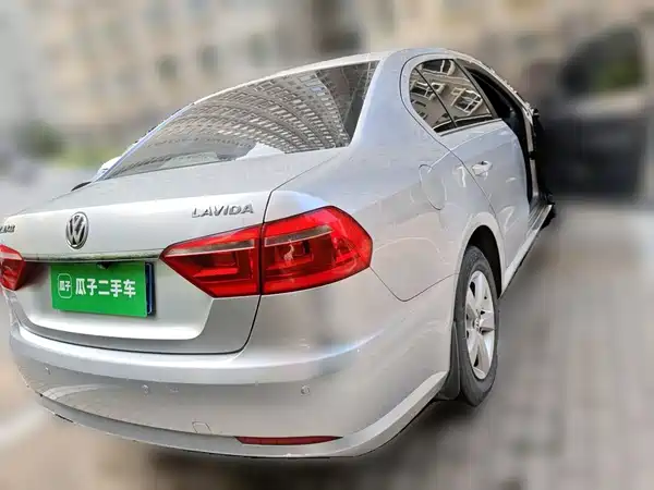 Volkswagen Lavida 2014