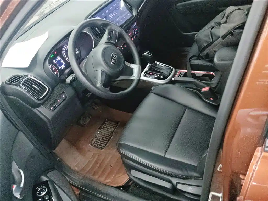 Kia KX3 2015 — фото 11