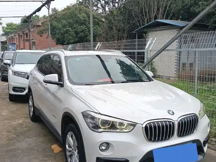 BMW X1 2017 — фото 3