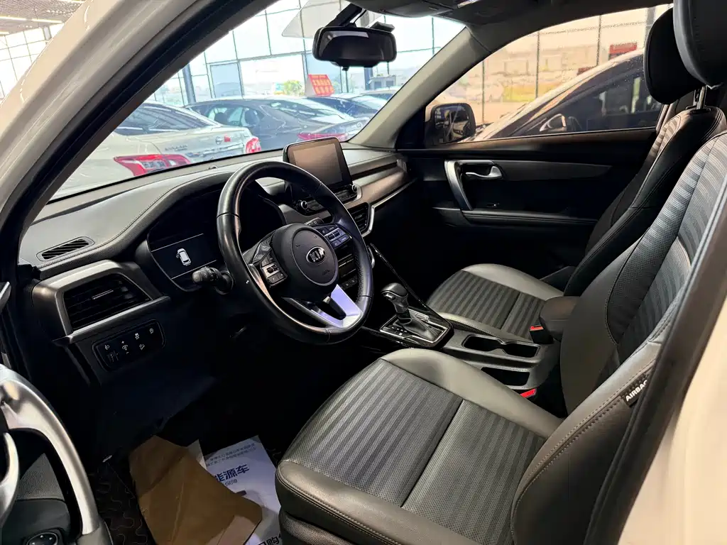 Kia Sportage 2018 — фото 7