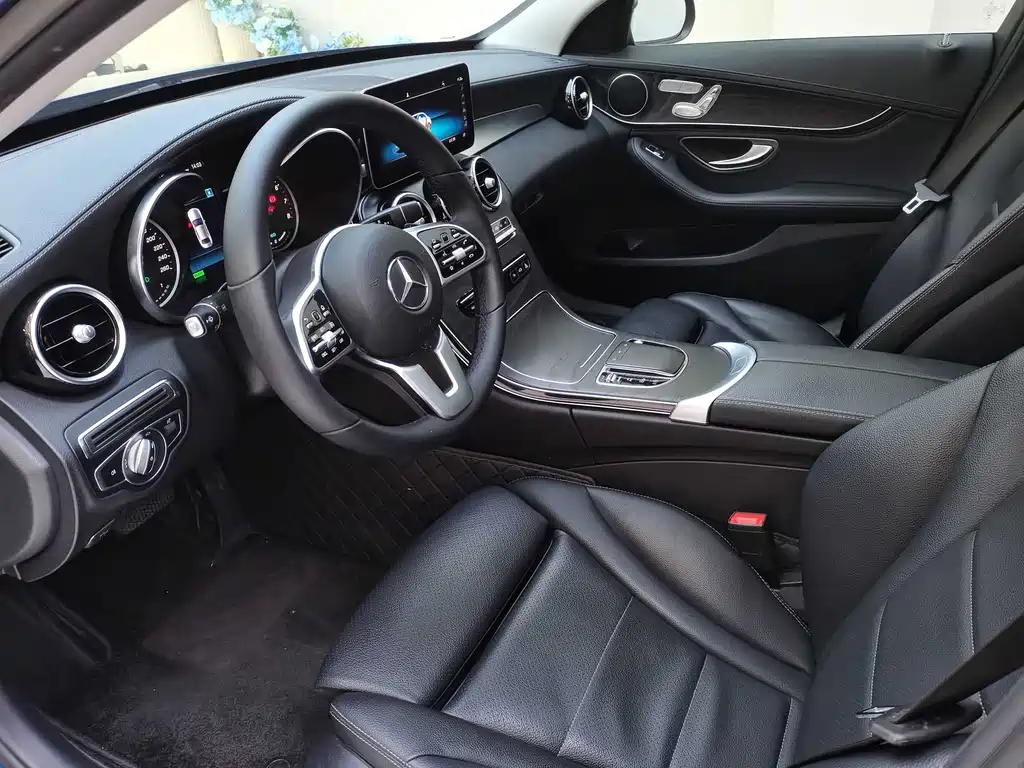 Mercedes-Benz C-Class 2019 — фото 7