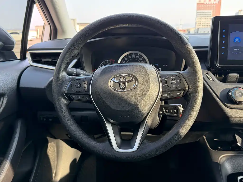 Toyota Corolla 2021 — фото 10