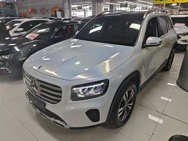 Mercedes-Benz GLB 2024
